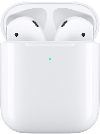 AirPods 1 dans leur étui de recharge.