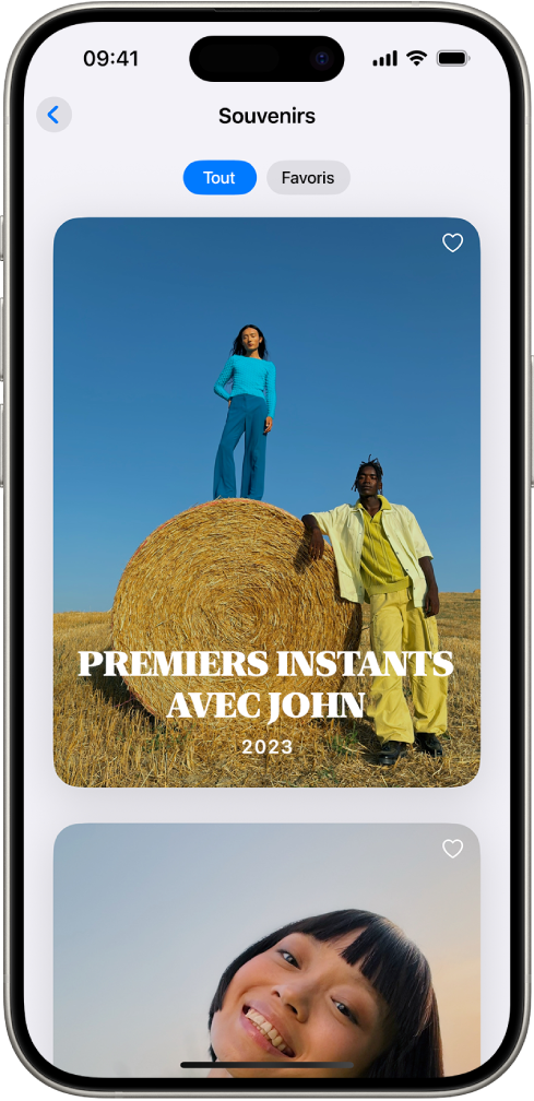 L’app Photos est ouverte sur la collection Souvenirs. L’onglet Toutes est sélectionné, au-dessus d’une liste de souvenirs.