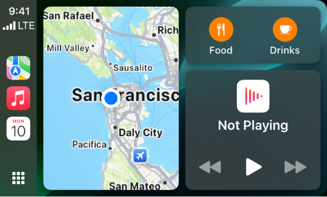 سائڈبار میں نقشہ، موسیقی اور پیغام دکھایا جانے والا CarPlay ڈیش بورڈ۔ دائیں جانب Apple Park کا نقشہ، نیویگیشن ونڈو اور ایک موجودہ پلے کیا جانے والا ونڈو ہے۔